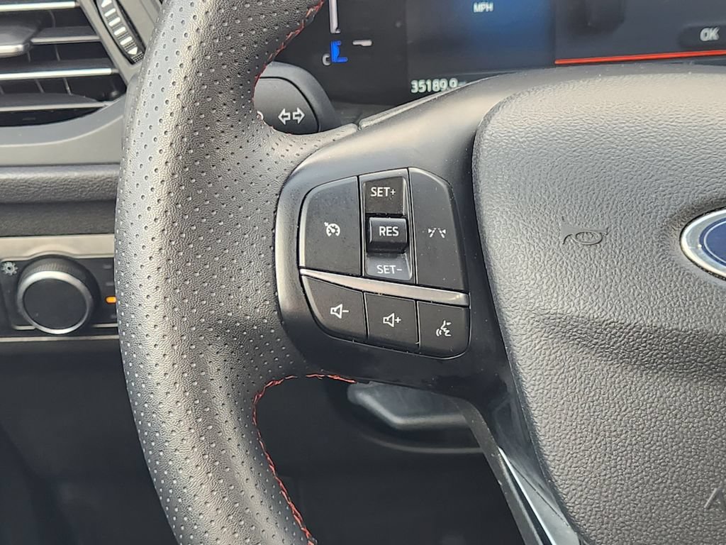 Certified 2025 Ford Escape ST-Line FWD image 26