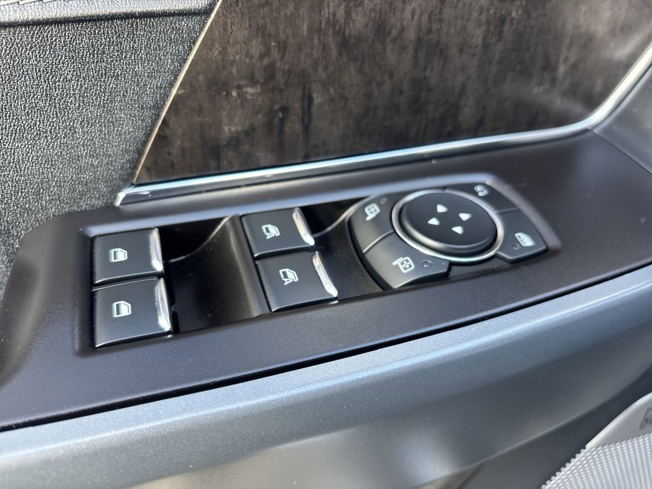 Certified 2023 Ford F150 Lariat w/ Trailer Tow Package image 33