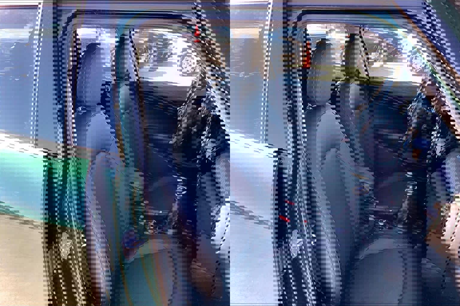 Used 2017 MINI Cooper 4-Door Hardtop image 13