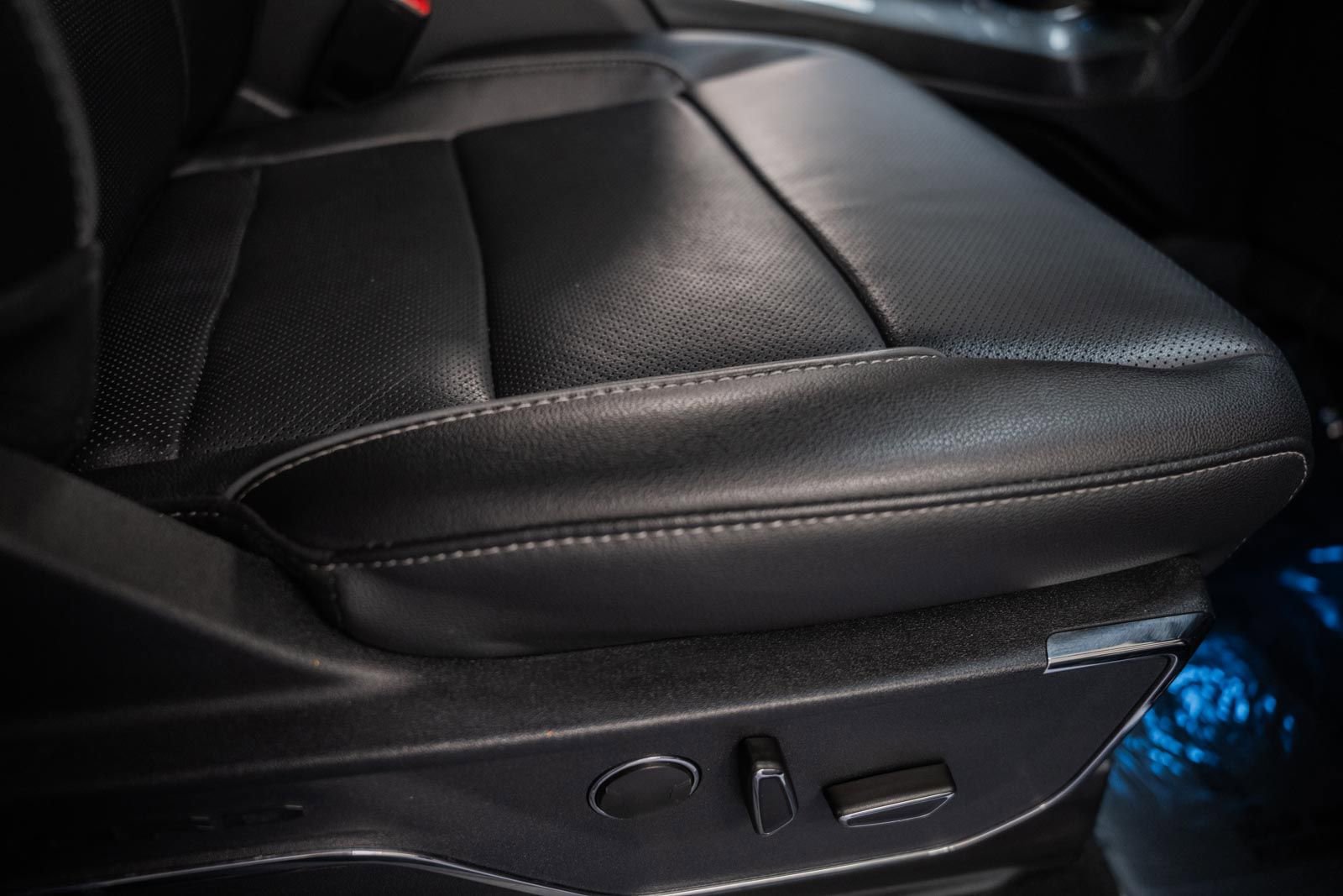 Certified 2022 Ford F150 Lariat w/ Equipment Group 502A High image 43