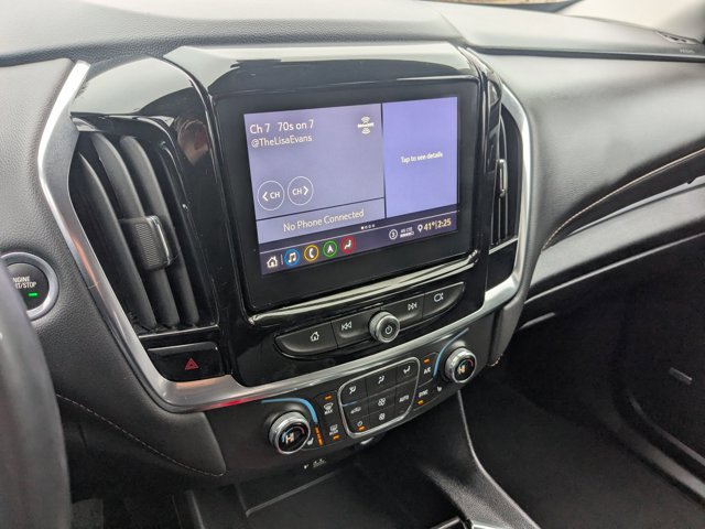 Used 2021 Chevrolet Traverse RS image 24