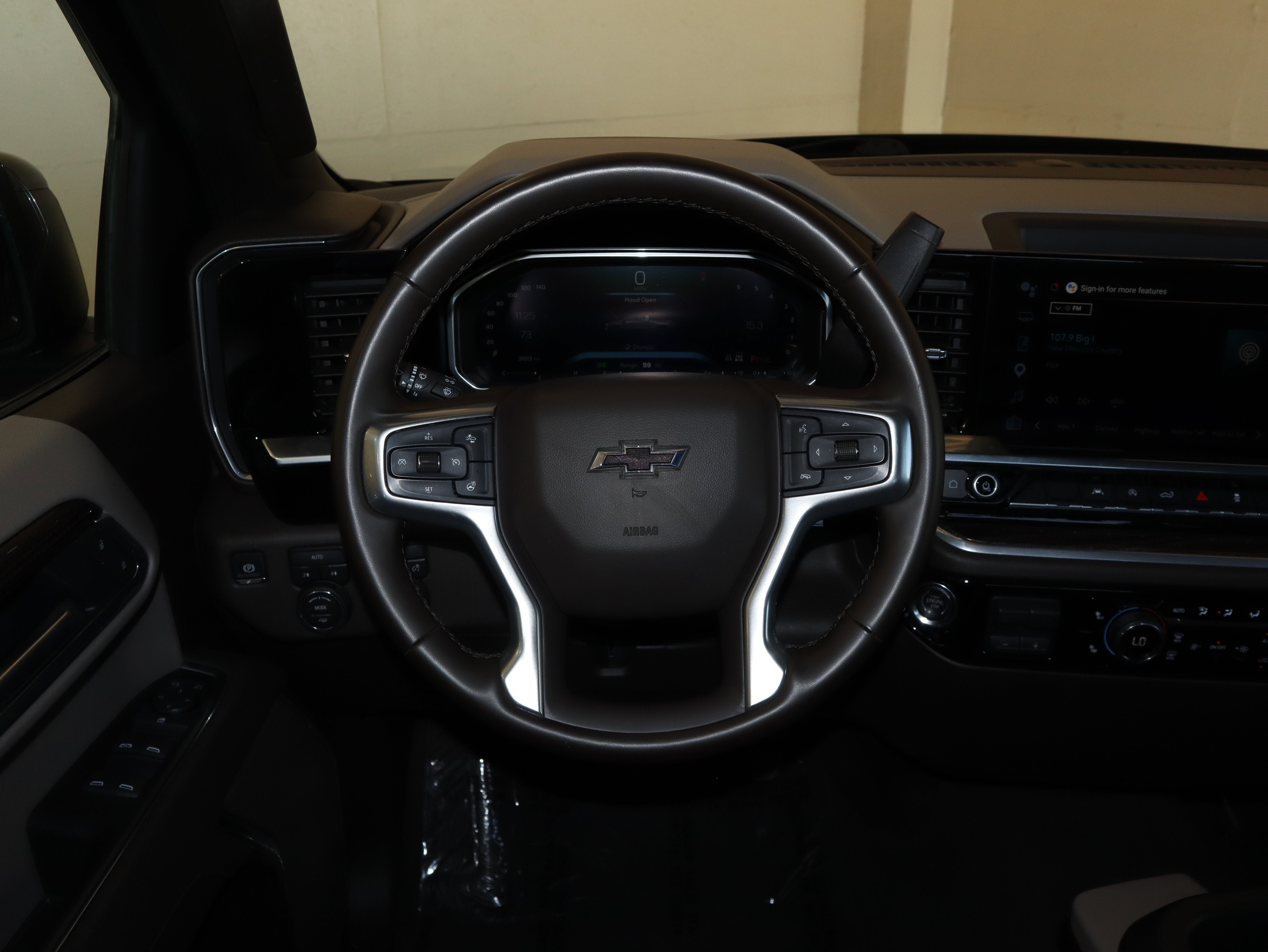 Used 2026 Chevrolet Silverado 1500 RST AWD/4WD image 25