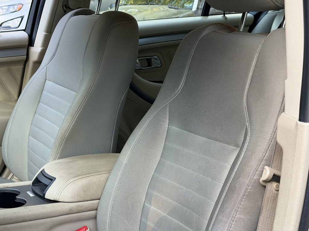 Certified 2019 Ford Taurus SE FWD image 16