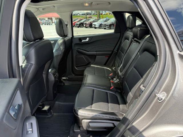 Certified 2022 Ford Escape Titanium w/ Class II Trailer Tow Package AWD/4WD image 20