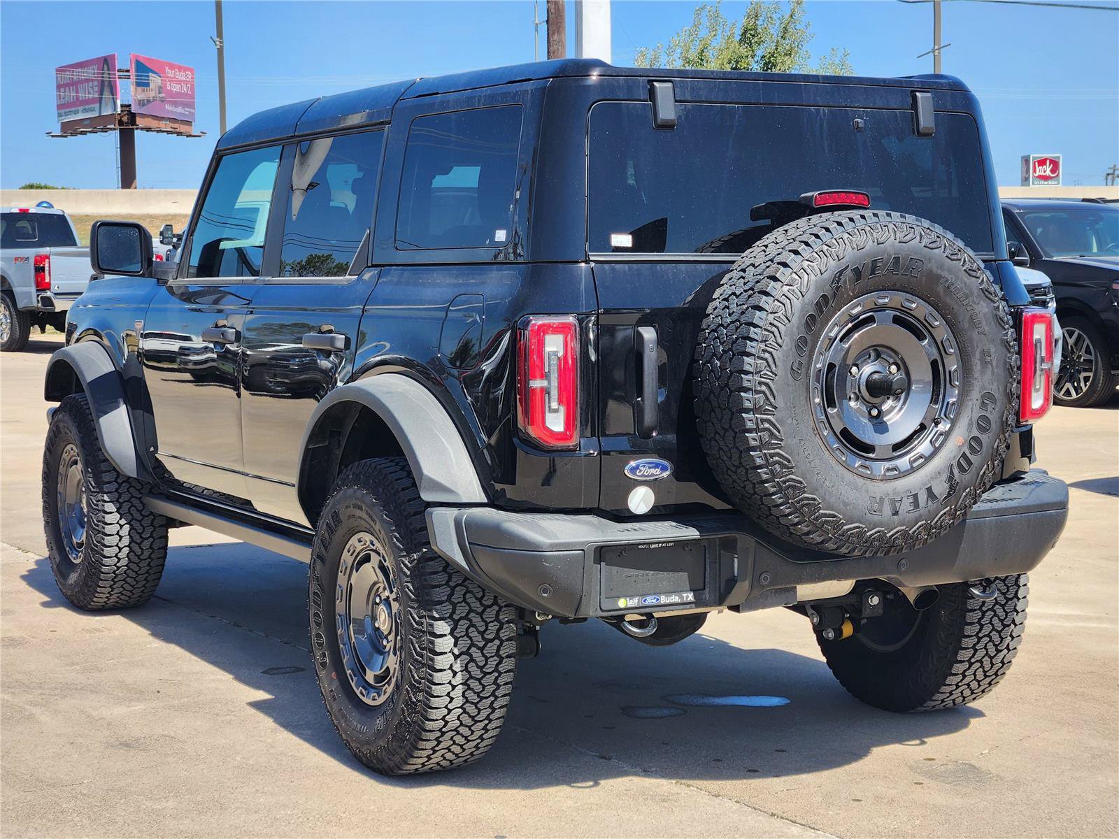 Certified 2025 Ford Bronco Badlands w/ Sasquatch Package AWD/4WD image 6