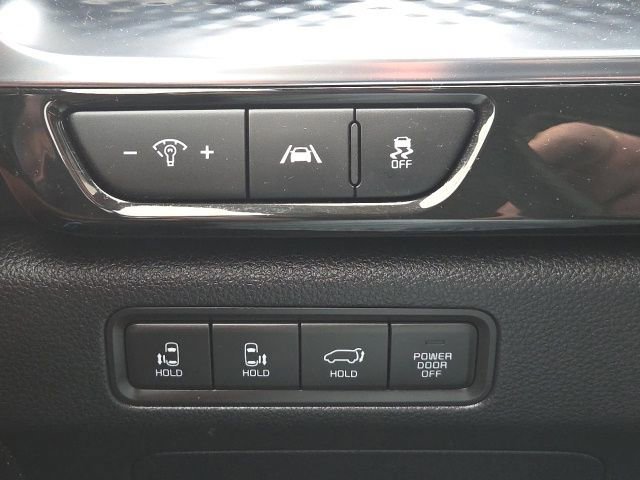 Used 2024 Kia Carnival SX Prestige image 33