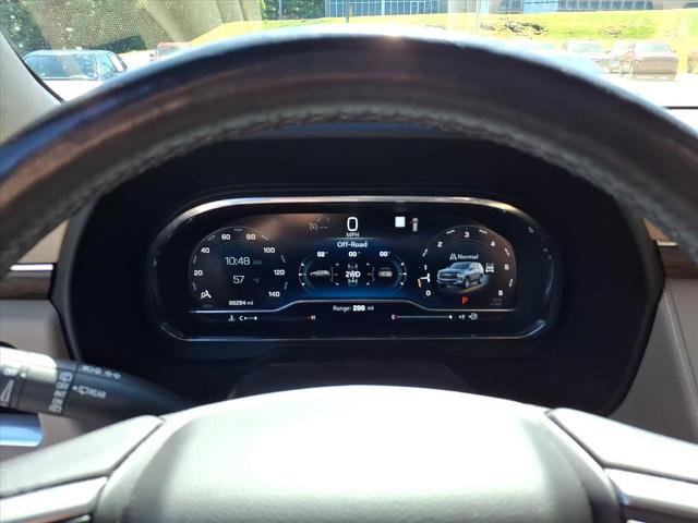 Used 2022 Chevrolet Tahoe Premier w/ Premium Package AWD/4WD image 13