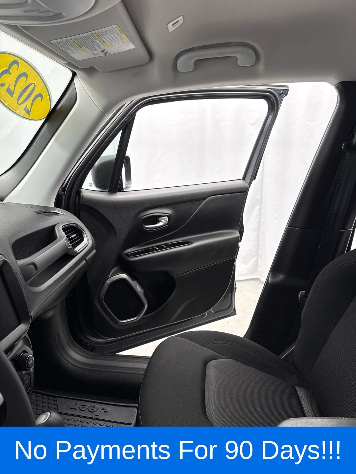Used 2023 Jeep Renegade Latitude AWD/4WD image 22