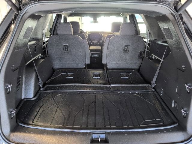 Used 2023 Chevrolet Traverse LT w/ LPO, Floor Liner Package image 34