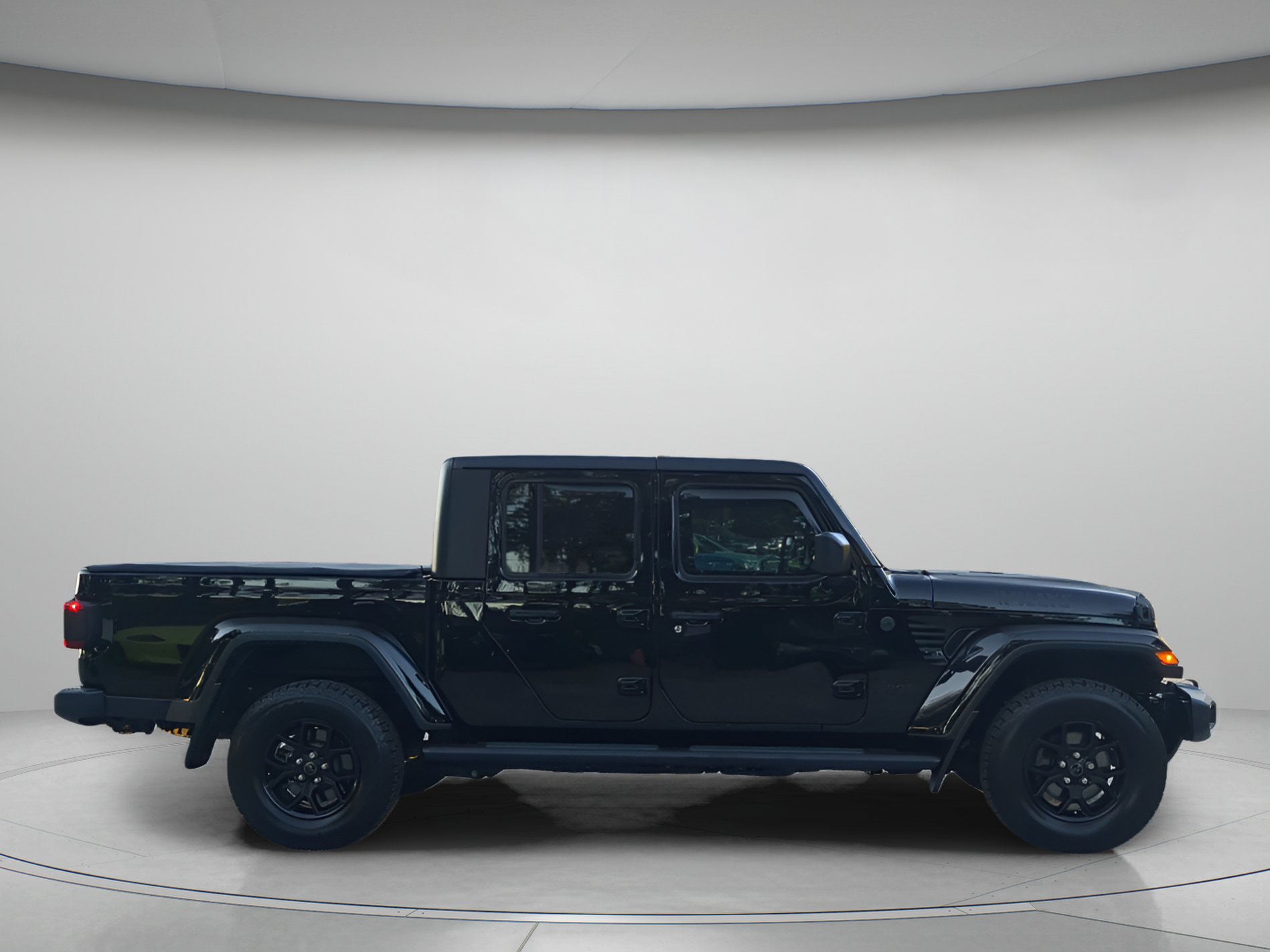 Used 2024 Jeep Gladiator Sport AWD/4WD image 39