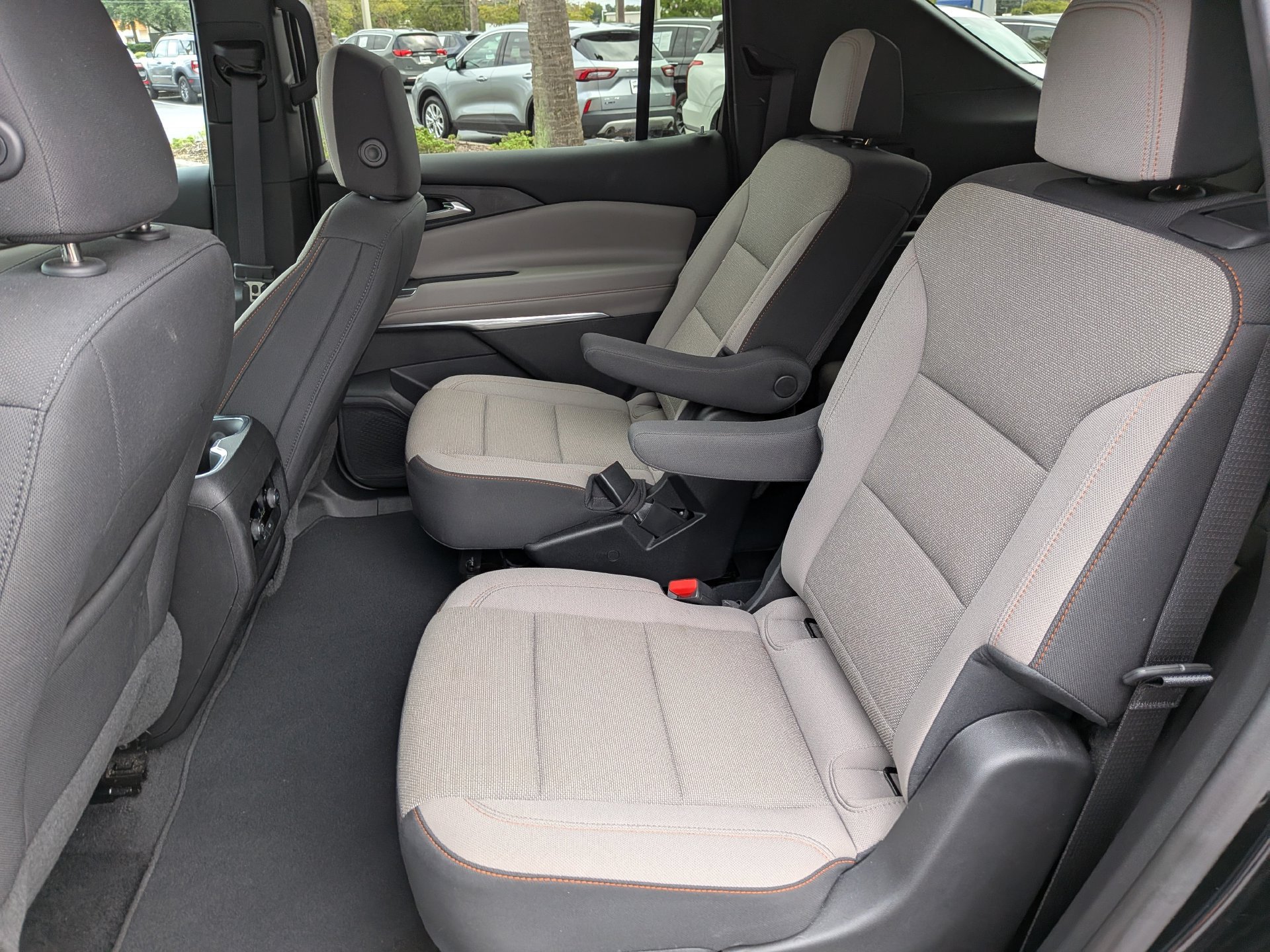 Used 2026 Chevrolet Traverse LT w/ Driver Confidence Package FWD image 17