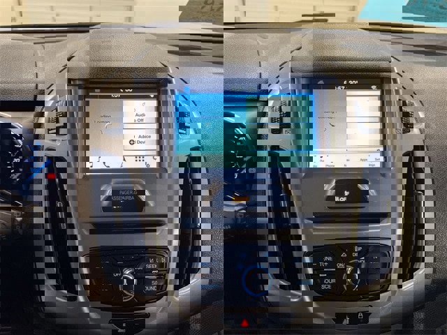 Certified 2018 Ford Transit Connect XLT image 15