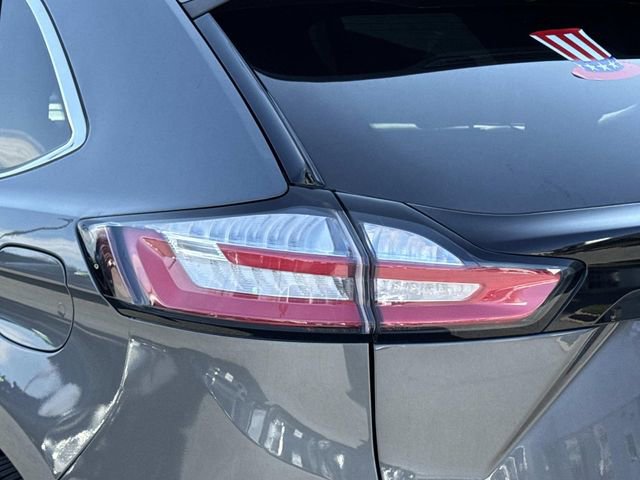 Certified 2022 Ford Edge SEL w/ Convenience Package image 9