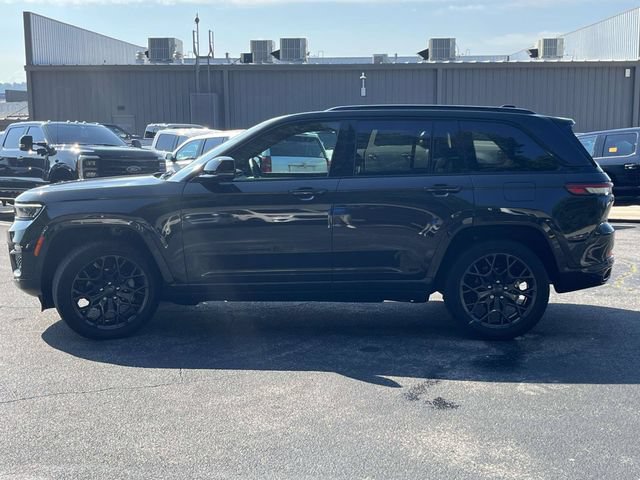 Used 2024 Jeep Grand Cherokee Summit w/ High Altitude Package AWD/4WD image 7
