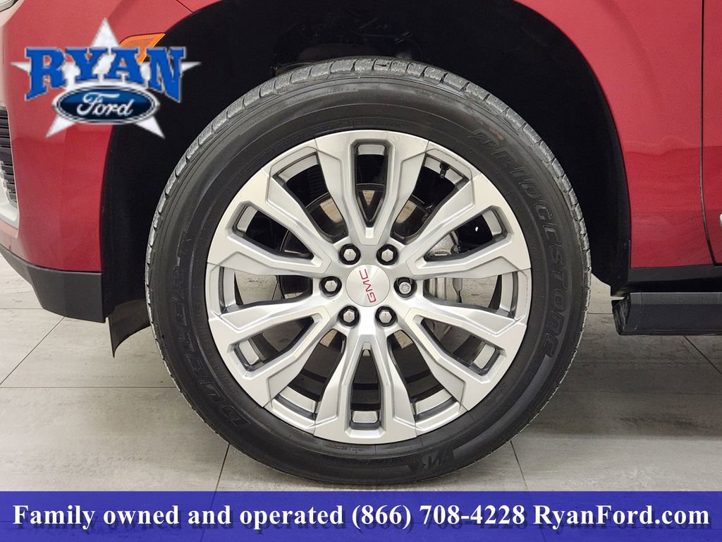 Used 2022 GMC Yukon Denali w/ Denali Premium Package image 7