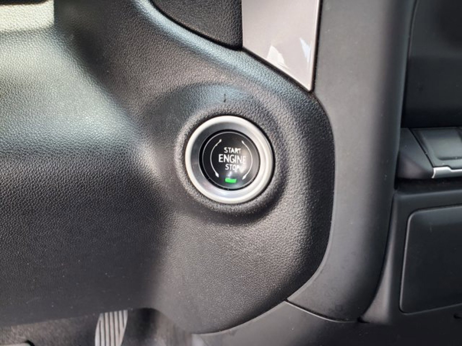 Used 2022 Chevrolet Silverado 1500 Custom image 24