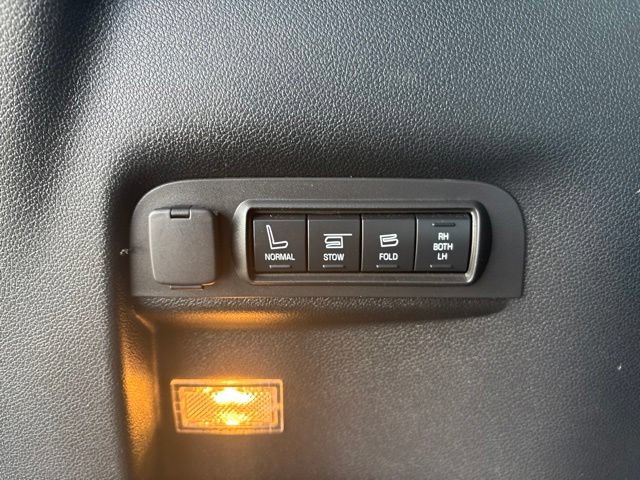 Certified 2018 Ford Explorer Sport AWD/4WD image 12