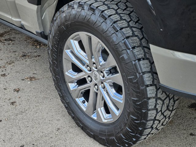 Certified 2025 Ford F150 King Ranch w/ FX4 Off-Road Package AWD/4WD image 8
