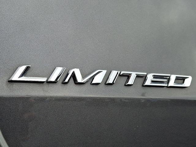 Certified 2021 Ford Explorer Limited w/ Equipment Group 301A image 33