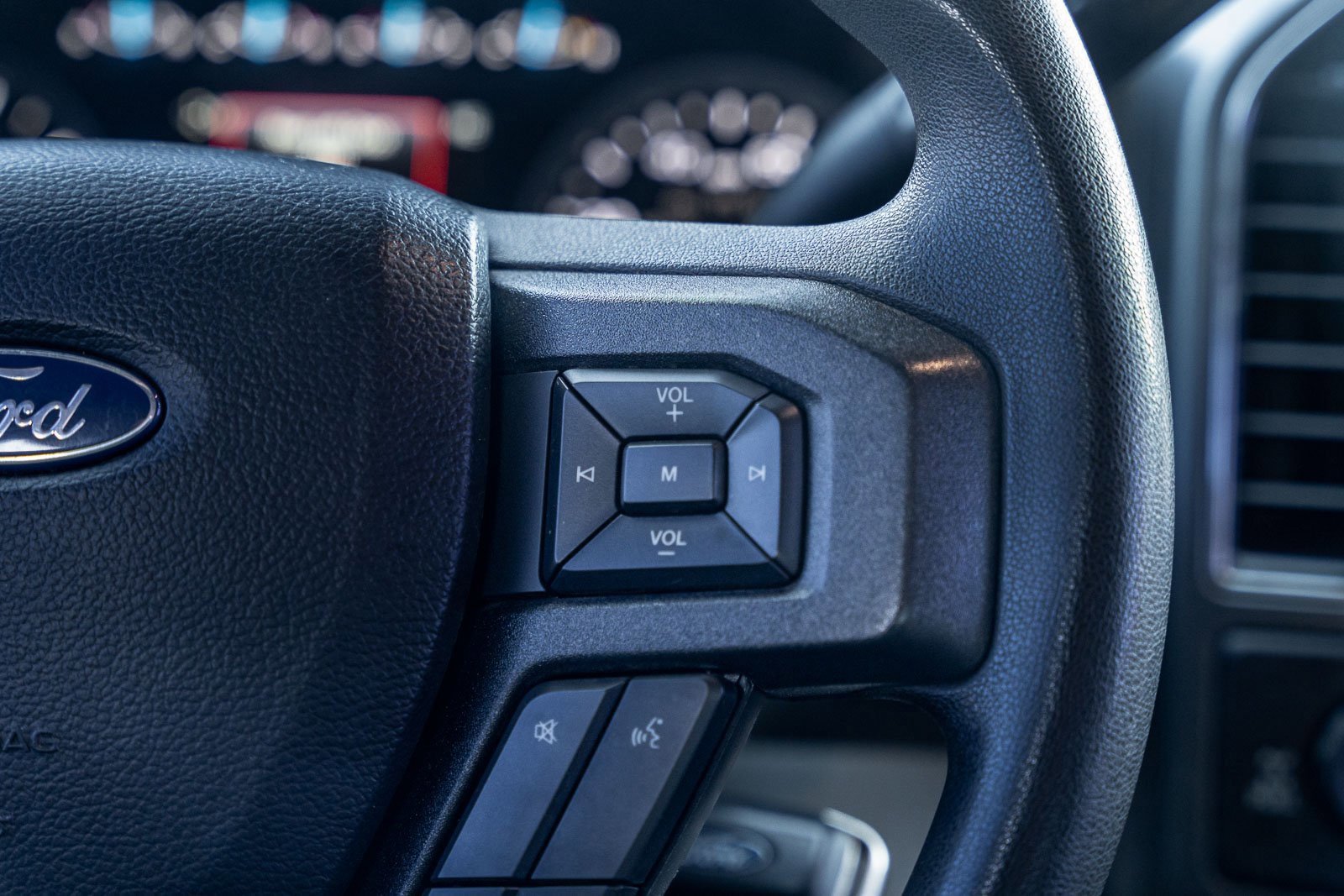 Certified 2021 Ford F250 XLT w/ XLT Premium Package image 25