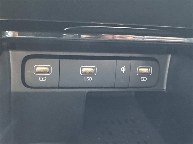 Used 2023 Kia Sorento SX image 30