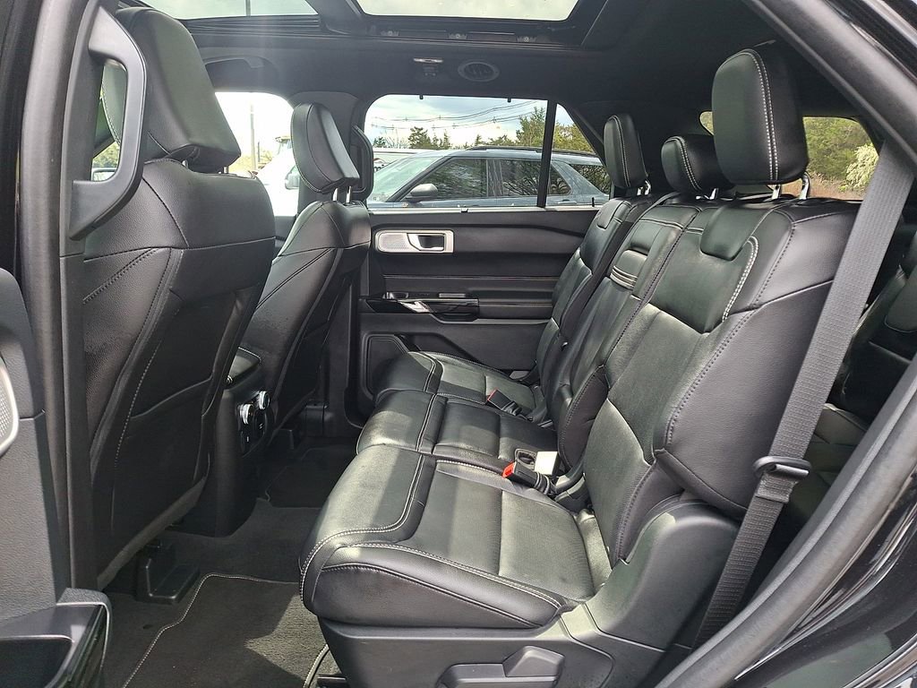 Certified 2022 Ford Explorer ST w/ Equipment Group 401A AWD/4WD image 13