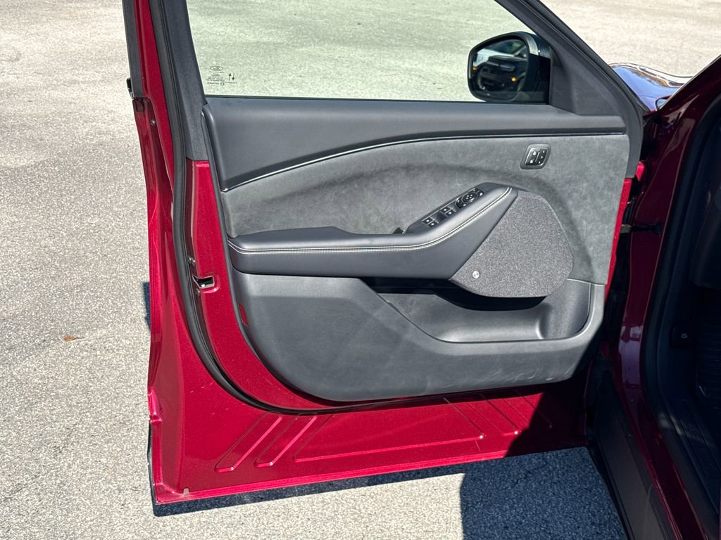 Certified 2025 Ford Mustang Mach-E GT image 13