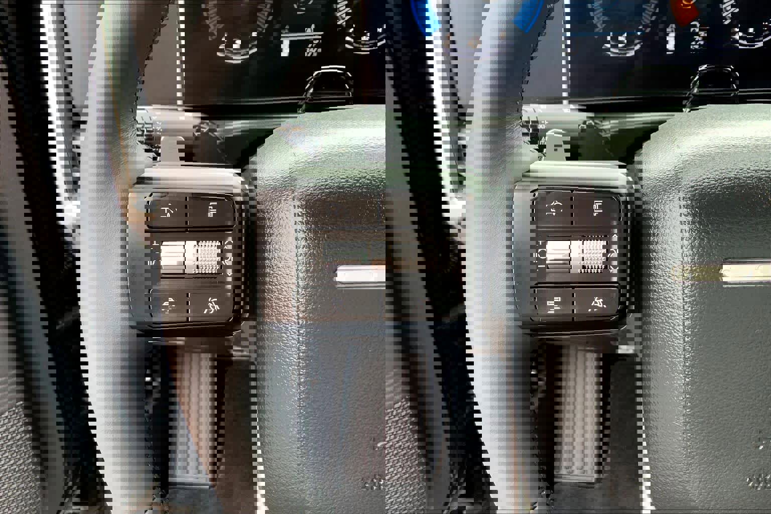 Used 2026 Hyundai Santa Fe SEL image 19