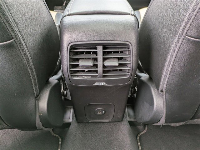 Certified 2022 Ford Escape Titanium w/ Titanium Elite Package image 18