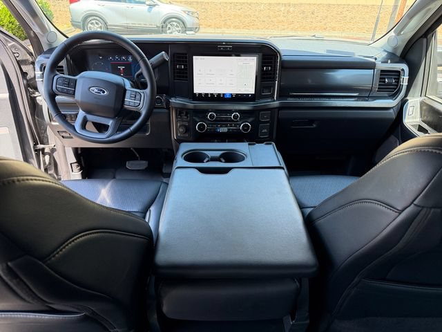 Certified 2025 Ford F350 Lariat w/ FX4 Off-Road Package AWD/4WD image 15