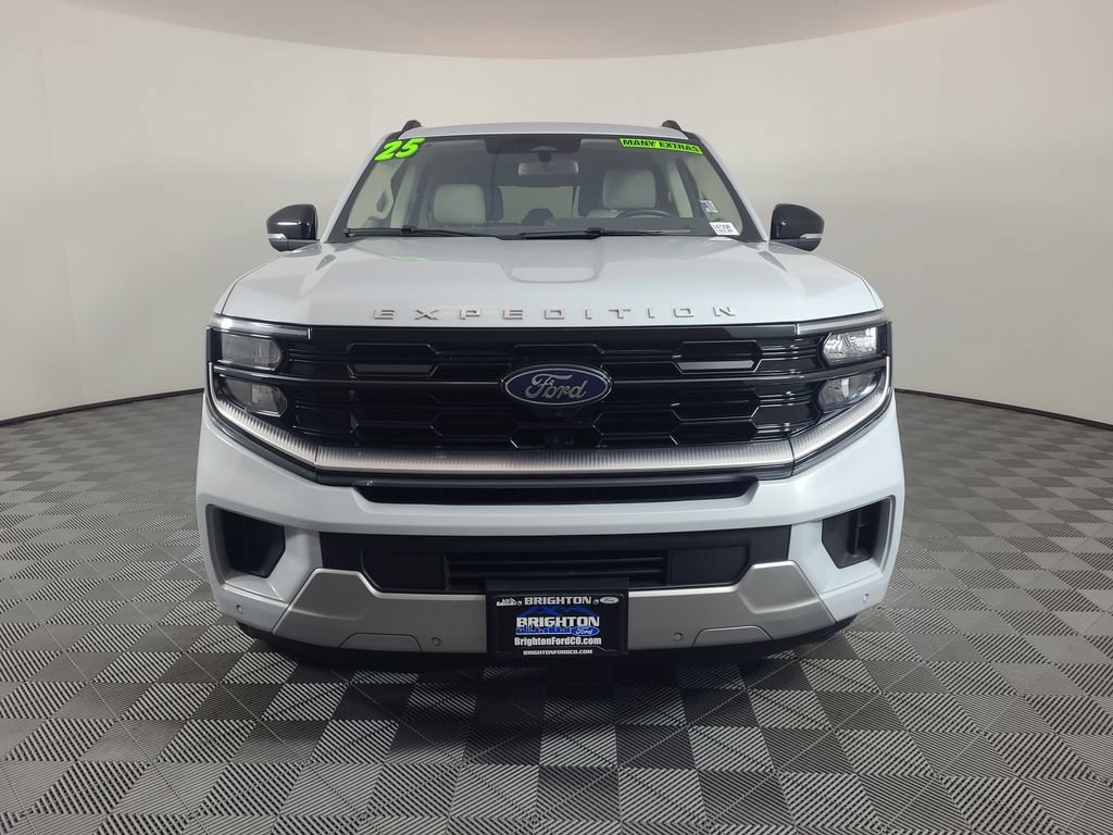 Certified 2025 Ford Expedition Platinum w/ Driver's Package AWD/4WD image 8