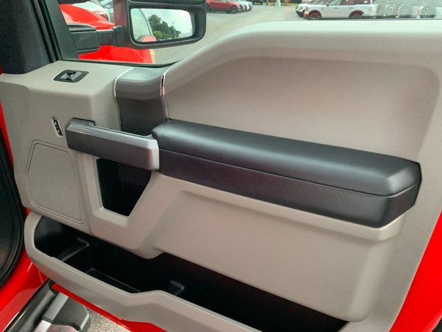 Certified 2022 Ford F250 XLT w/ XLT Premium Package AWD/4WD image 14