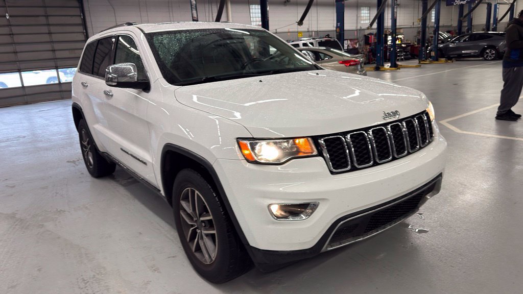 Used 2021 Jeep Grand Cherokee Limited AWD/4WD image 4