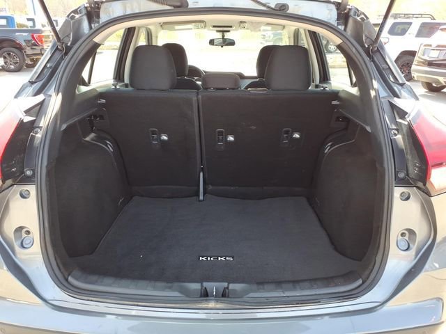 Used 2024 Nissan Kicks S image 12