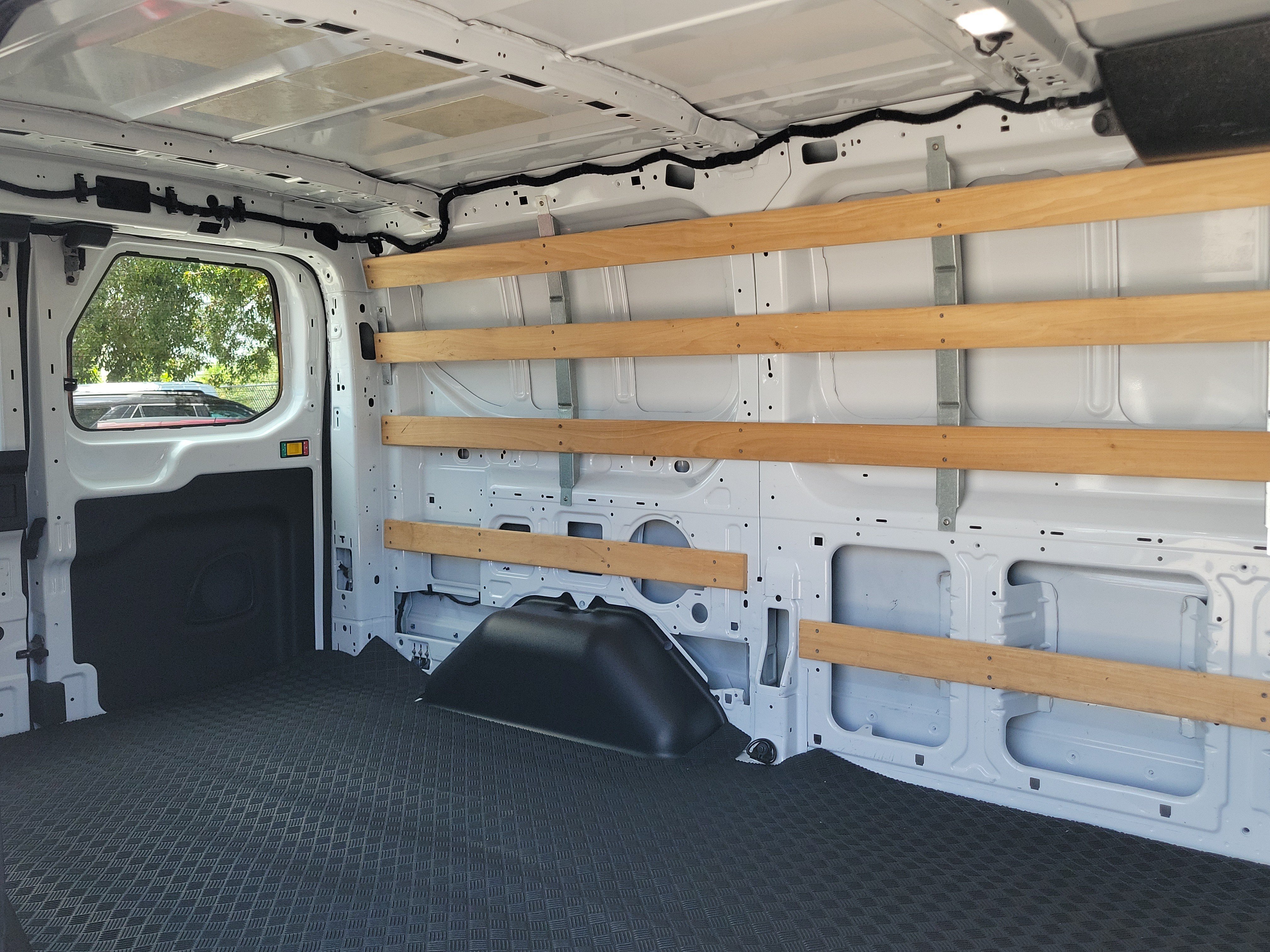 Certified 2025 Ford Transit 250 Low Roof w/ Exterior Upgrade Package RWD image 13