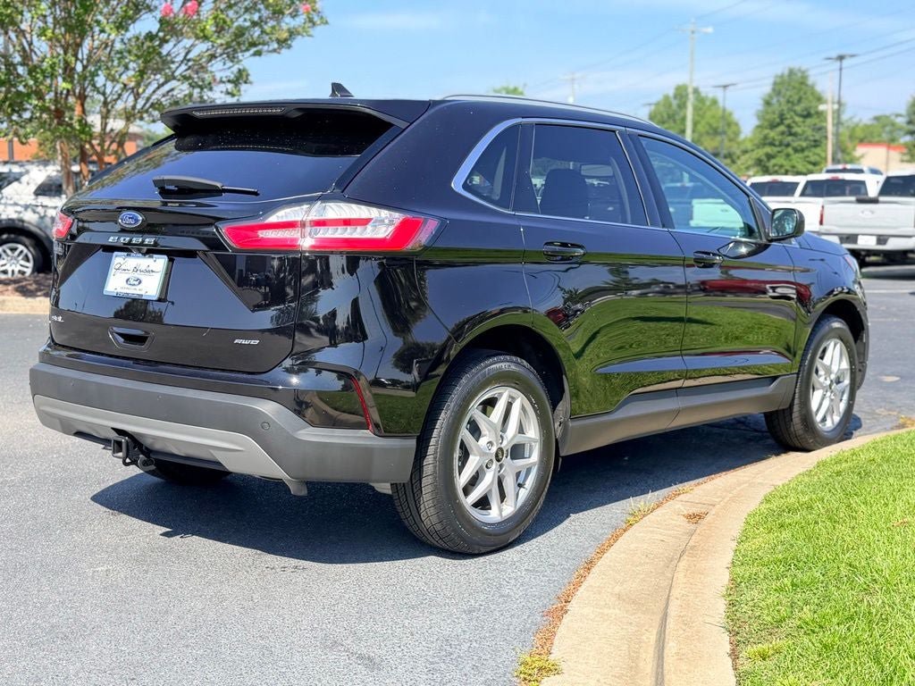 Certified 2024 Ford Edge SEL w/ Convenience Package AWD/4WD image 7