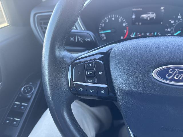 Certified 2022 Ford Escape SE w/ Cold Weather Package AWD/4WD image 19