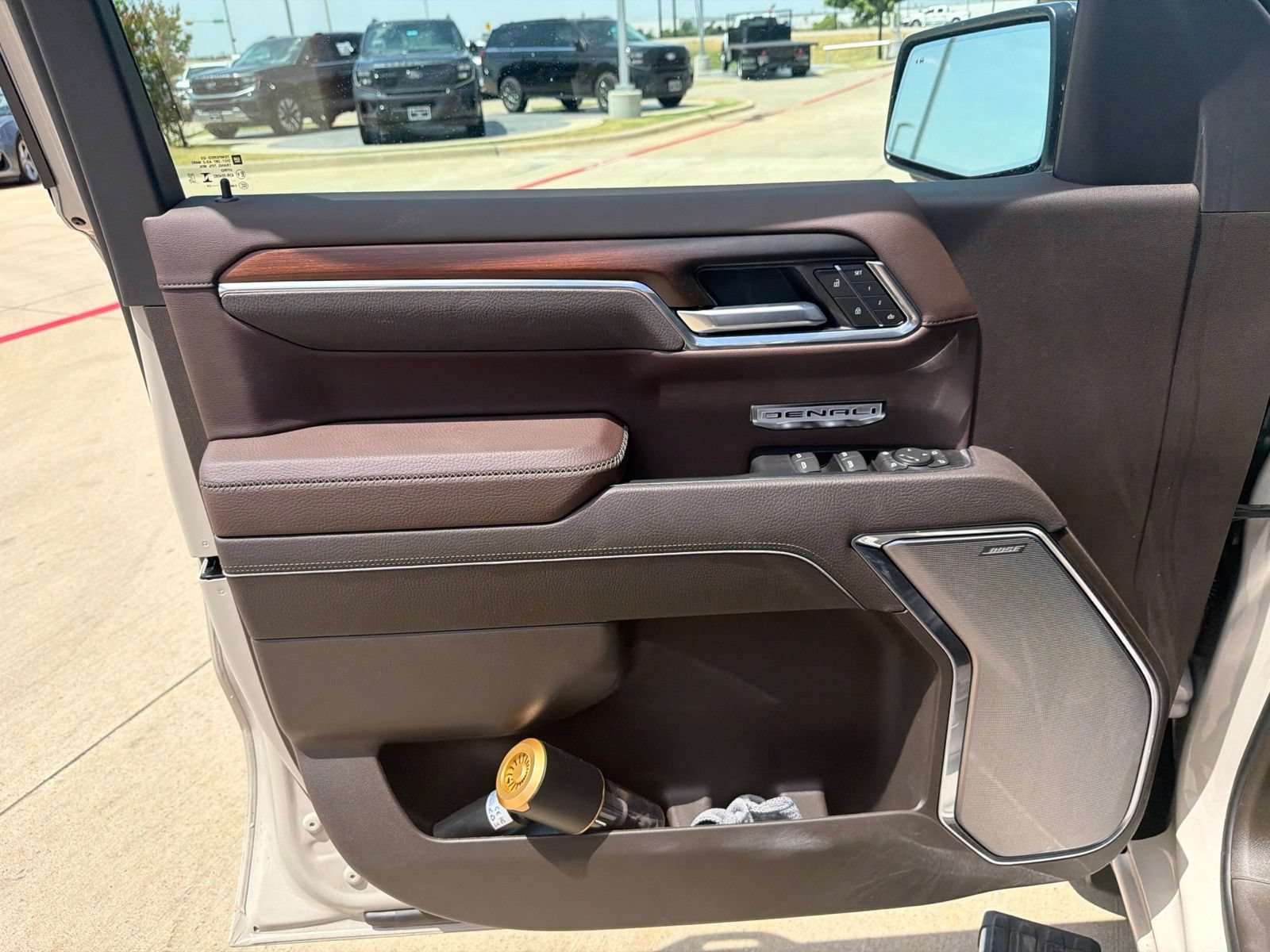 Used 2026 GMC Sierra 1500 Denali w/ Denali Reserve Package AWD/4WD image 28