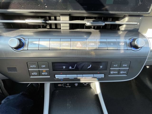 Used 2025 Hyundai Kona SEL AWD/4WD image 30