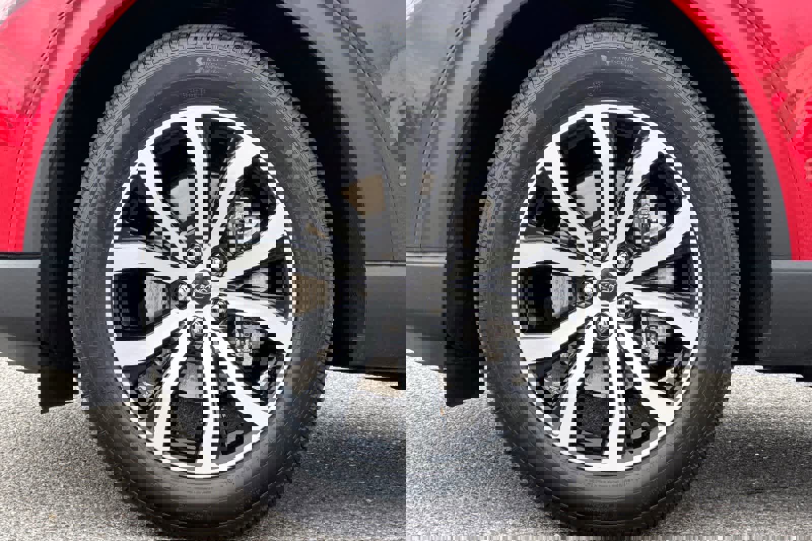 Certified 2025 Ford Explorer ST-Line image 28