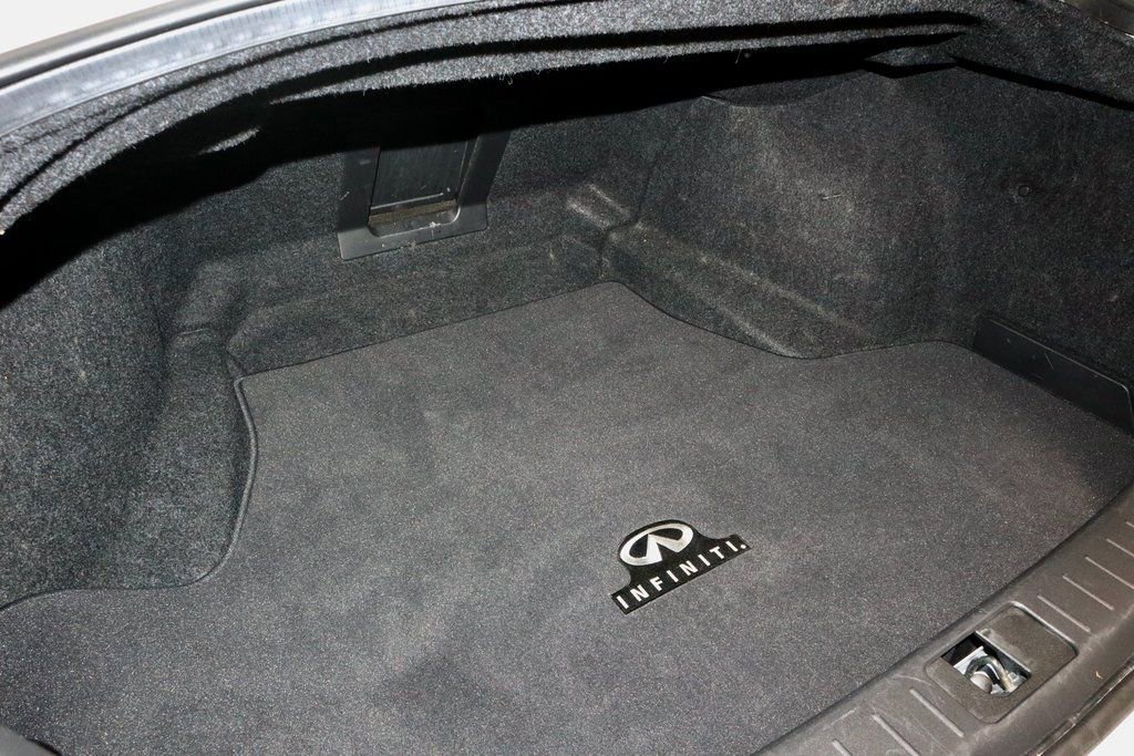 Used 2017 INFINITI Q70 3.7 w/ Technology Package image 18