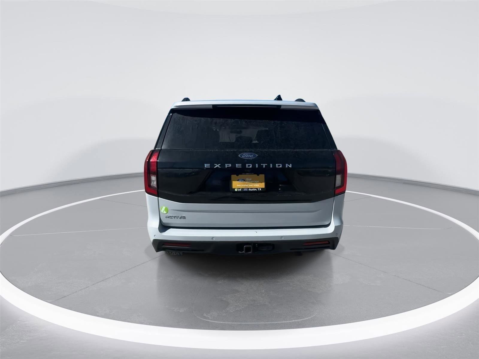 Certified 2025 Ford Expedition Active image 5