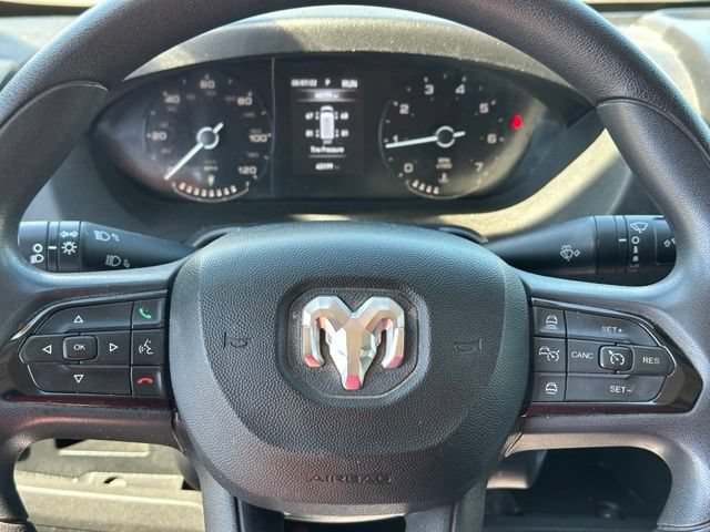 Used 2024 RAM ProMaster 2500 w/ Convenience Group FWD image 19