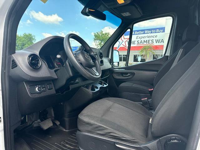 Used 2024 Mercedes-Benz Sprinter 2500 image 14
