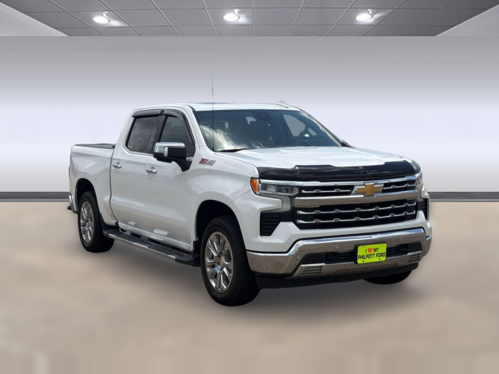 Used 2025 Chevrolet Silverado 1500 LTZ AWD/4WD image 7