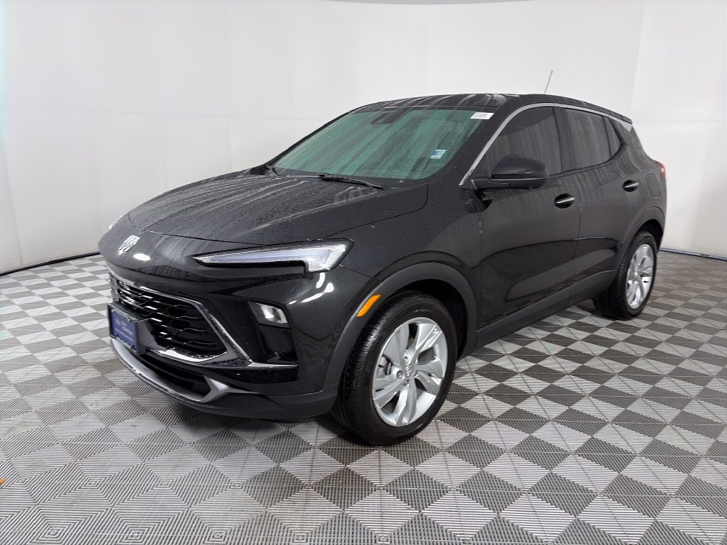 Used 2025 Buick Encore GX Preferred w/ Advanced Technology Package FWD image 3