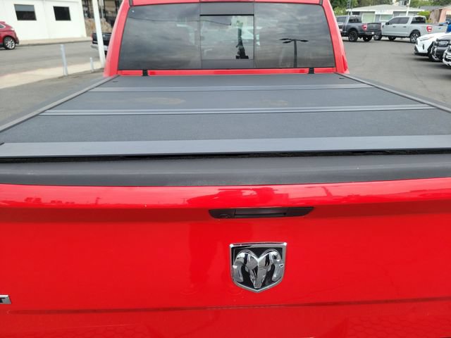 Used 2019 RAM 1500 Classic SLT w/ Luxury Group AWD/4WD image 12