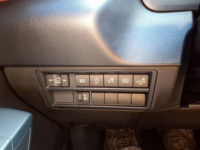 Used 2025 Toyota Tundra SR5 w/ SR5 Convenience Package AWD/4WD image 29