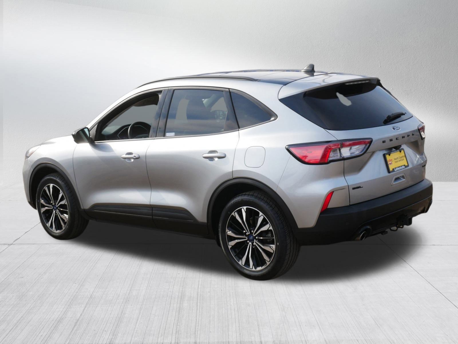 Certified 2022 Ford Escape SEL w/ SEL Stealth AWD Package image 3