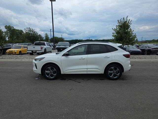 Certified 2024 Ford Escape ST-Line w/ Tech Pack #1 AWD/4WD image 4